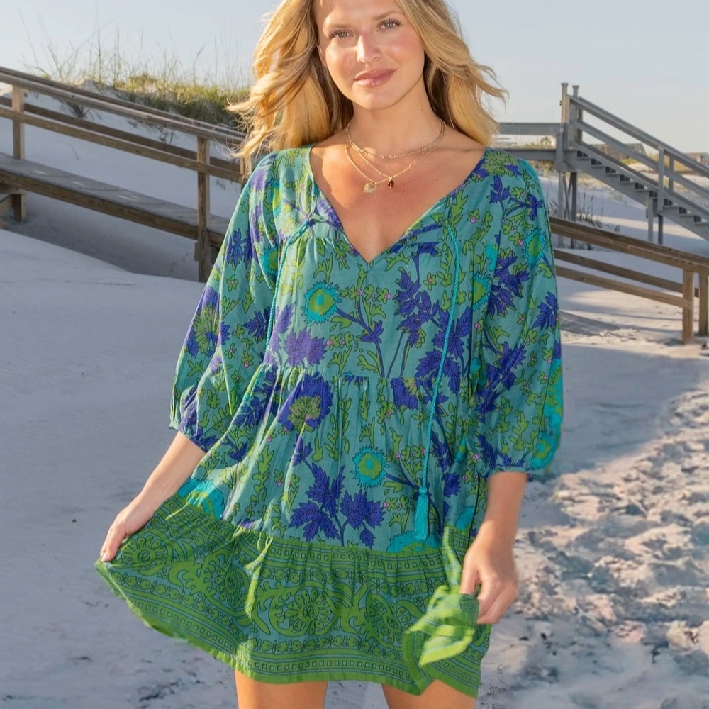 NATURAL LIFE Blue and Green Floral Cover-Up